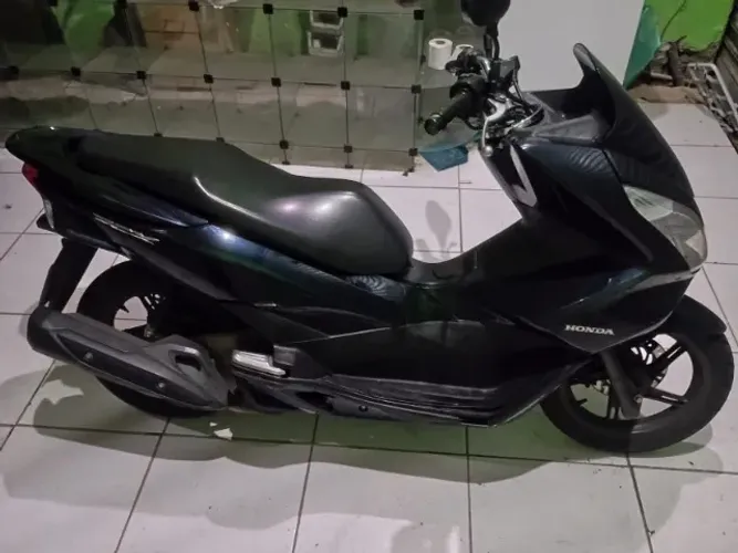 PCX 2018 10:700 COM ALARME