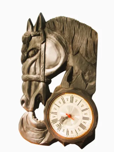 Grande Escultura Madeira nobre entalhe a mão Busto de Cavalo Relógio a pilha acoplado 