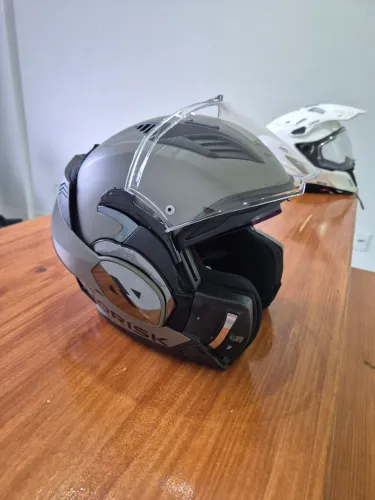 Vendo capacete para motocicleta 