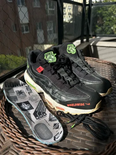 Nike Air Max 95 Worldwide