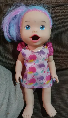 Boneca sao duas uma menina e um menino 