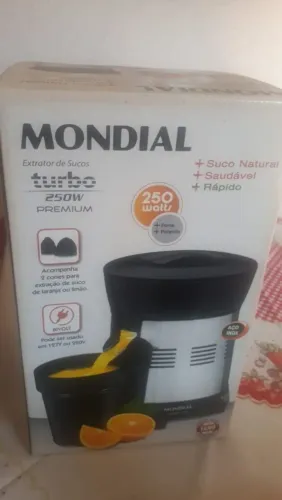 Espremedor de fruta profissional