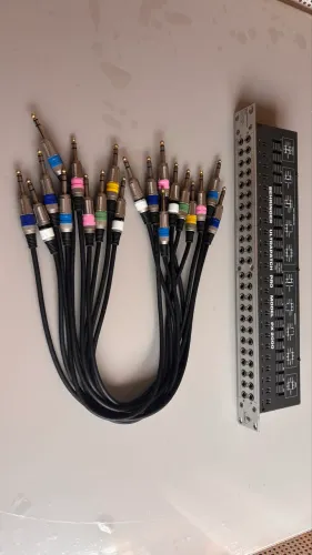 Patchbay Behringer ultrapatch Pro PX 2000