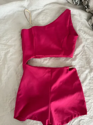 Macaquinho Feminino Rosa Pink - Elegante e Moderno