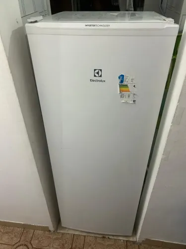 Freezer inverter technology electrolux 1 ano de uso