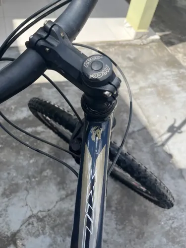 Bicicleta seminova, ótimo estado