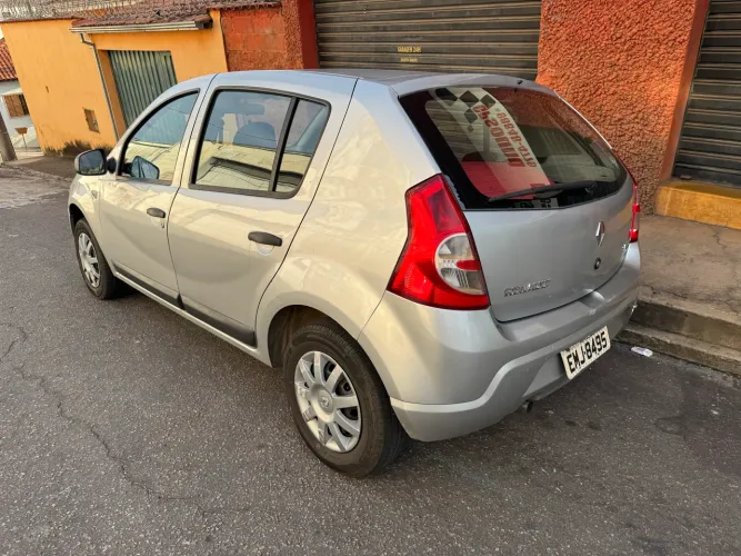 Renault Sandero Expression Hi-flex 1.0 16V 5P 2010