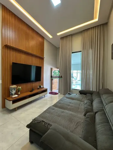 Casa com 3 Quartos, Piscina e Energia Solar