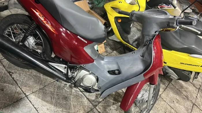 Vende se moto Biz 100