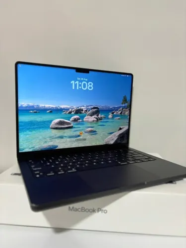MacBook Pro Apple A2992 - 2023 | 18GB RAM | | 512GB SSD | 91 % Bateria| Space black