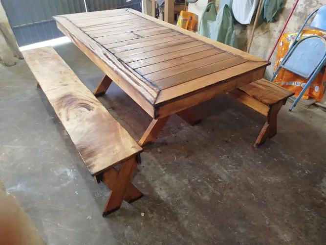 Mesa Rústica 2 m x 90 cm mais 2 bancos 2 m 