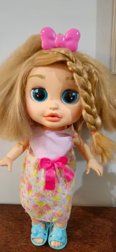 Boneca Baby Wow Mia Multikids Original Usada - cabelo que cresce