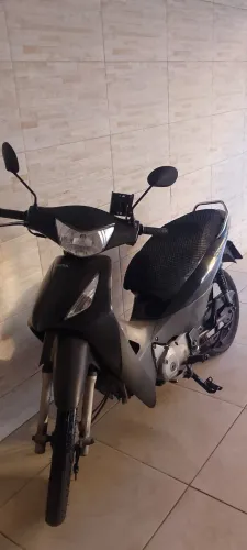 Biz 125 preta ano 2006 