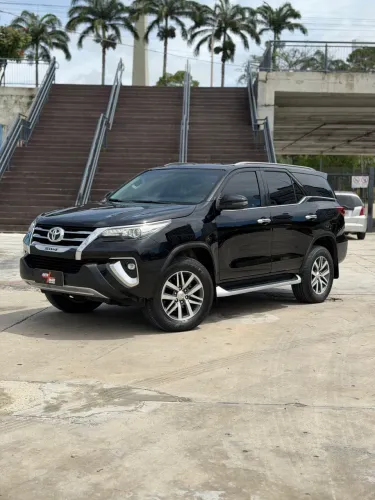 Toyota Hilux SW4 SRX 4X4 2.8 TDI 16V Dies. Aut. 2019