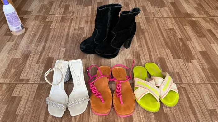 Sandália, rasteira e bota