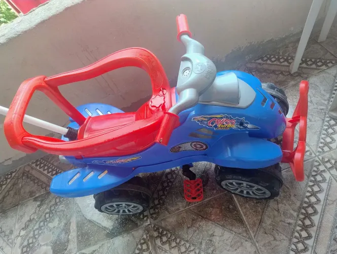 Triciclo - Velotrol- Carrinho de passeio