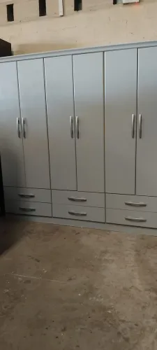 Guarda roupas USADO ENTREGA e MONTA dentro de Uberlândia MG