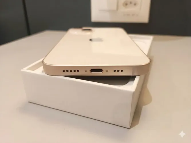 ? iPhone 13 128GB - Estado de Novo (100% Bateria) + Brindes!