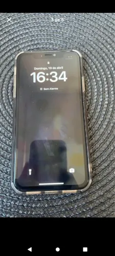 iPhone 11 64G branco