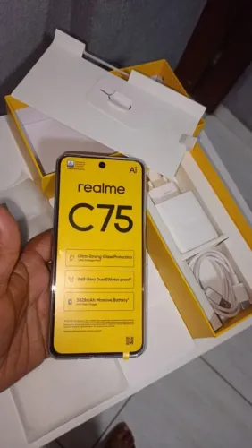 REALME C75 DE 256GB <br>ACOMPANHA <br>CAIXA <br>CARREGADOR ORIGINAL <br>CAPINHA <br>SUPER COMPLETO 