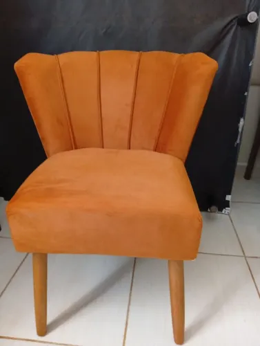 Cadeira Pétala pés palito