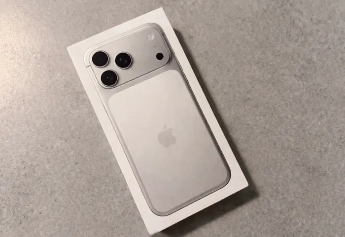 Iphone 17 pro max Silver 256GB