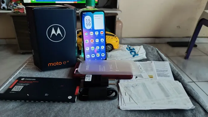 Motorola Moto E13 Aurora Green Completo Nota Fiscal