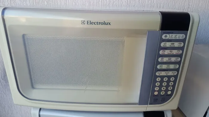 127V em perfeito estado de funcionamento 