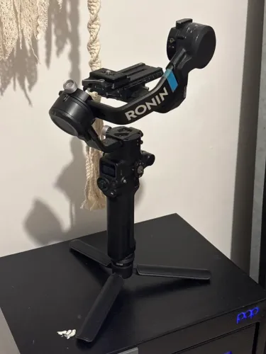 Gimbal DJI Ronin SC com engate rápido