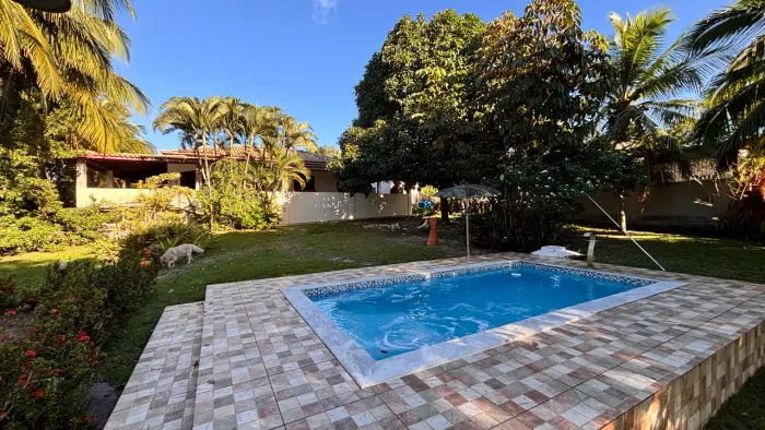 Casa para aluguel no Açu da torre (proximo a Praia do Forte)