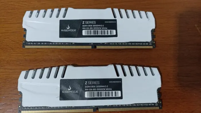 Memórias 08GB DDR4 3200MHZ-Z