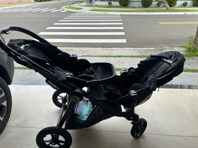 BAIXOU !! Carrinho de bebê gêmeos Jogger City Select 