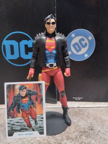 Super Boy DC Multiversse Mcfarlene Toys