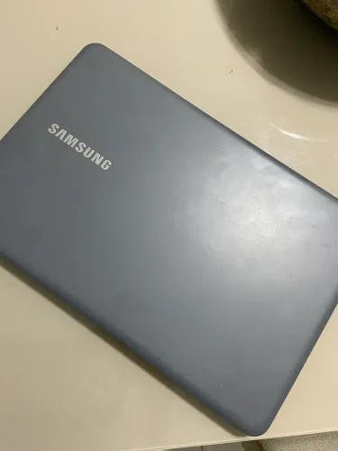 Notebook Samsung Essentials E30 *em ótimo estado* (sem ssd) se colocar um SSD, melhora!