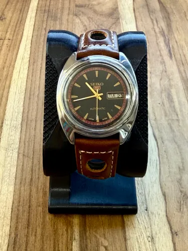 Relógio Seiko 5 TV Shape * - 1978