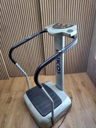 Plataforma Vibratória Kikos Fitness Store