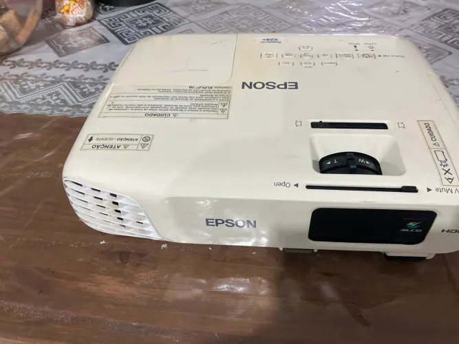Projetor Epson x24+