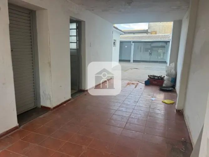 Imóvel comercial e residencial à venda Bairro Jardim Regina