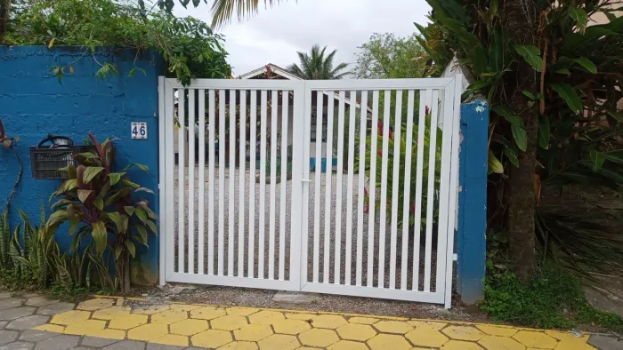 Casa para temporada, apenas 50 mts da lindíssima Praia de Boiçucanga, no Litoral Norte!