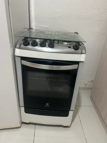 Vende-se Fogão