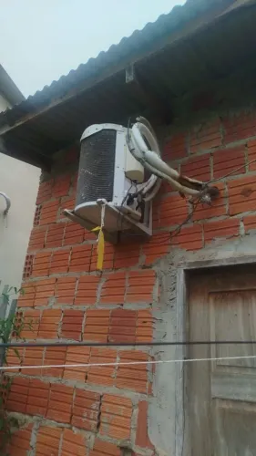 2 ar condicionado em bom estado , com controle