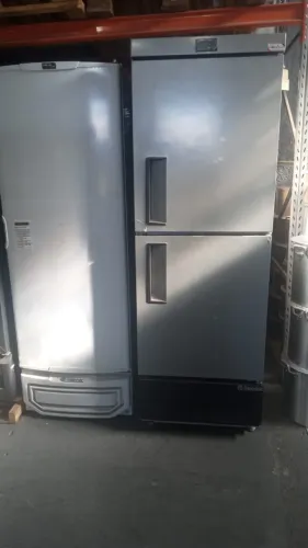 FREEZER VERTICAL COPOS E CANECAS 578LTS GGC-57TI TIPO INOX 220V PORTA CEGA GELOPAR