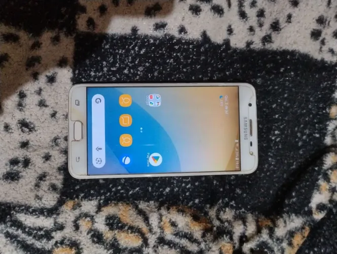Celular J7 prime