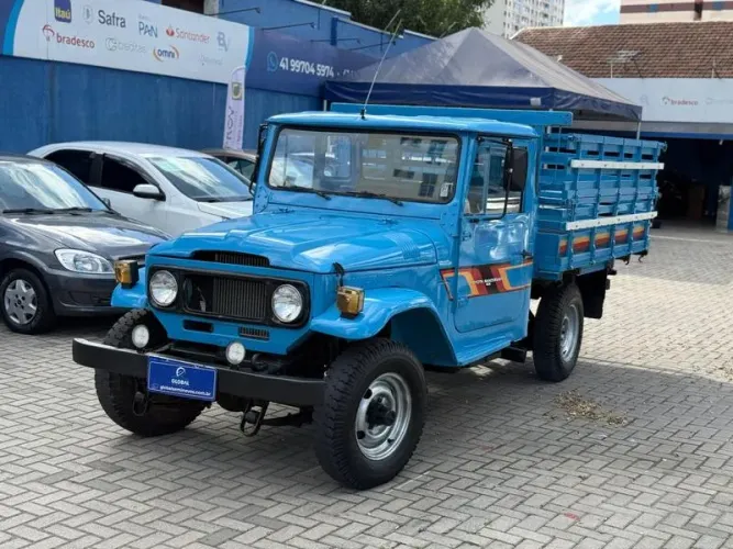 Toyota Band.Picape Chassi Curto Diesel 1980