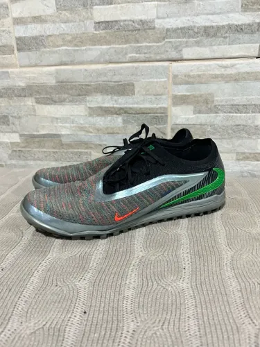 Chuteira society Nike tamanho 41