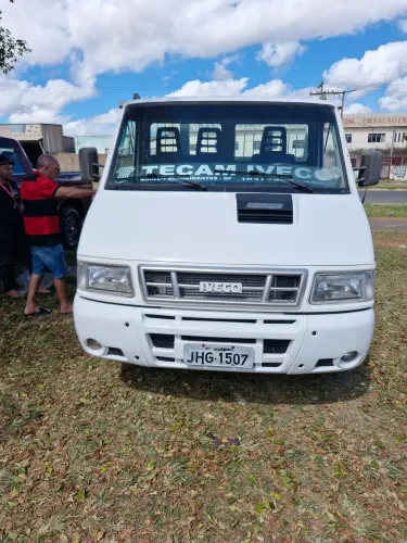 Vendo iveco leilão do governo