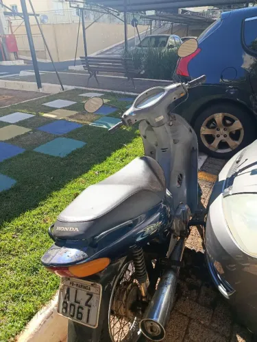 Vendo biz com partida elétrica