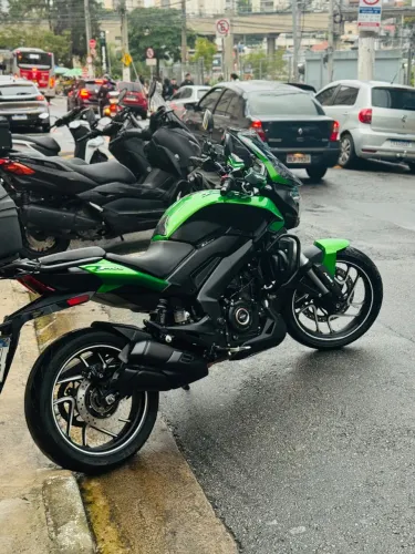 Dominar 400 excelente estado