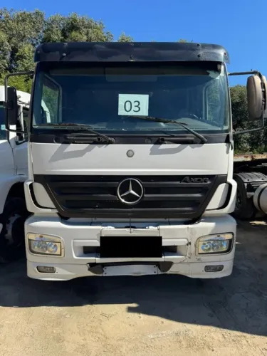 CAVALO MECÂNICO MB AXOR 1933 2007 - R$ 125.000,00