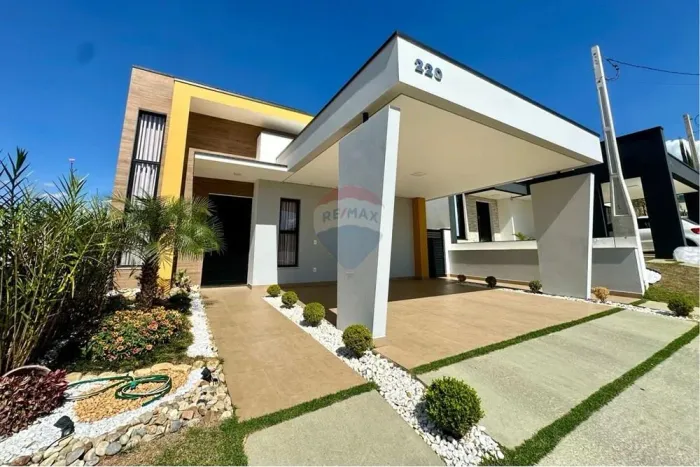 Casa com Piscina, à Venda, Condomínio Phytus, em Itupeva, SP